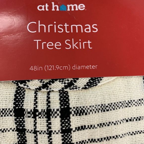 Christmas Tree Skirt Cotton Plaid Handmade 48in Elegant Tassels Decor Farmhouse - Picture 4 of 10